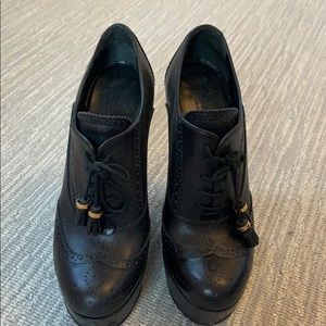 GUCCI black high wedge shoe